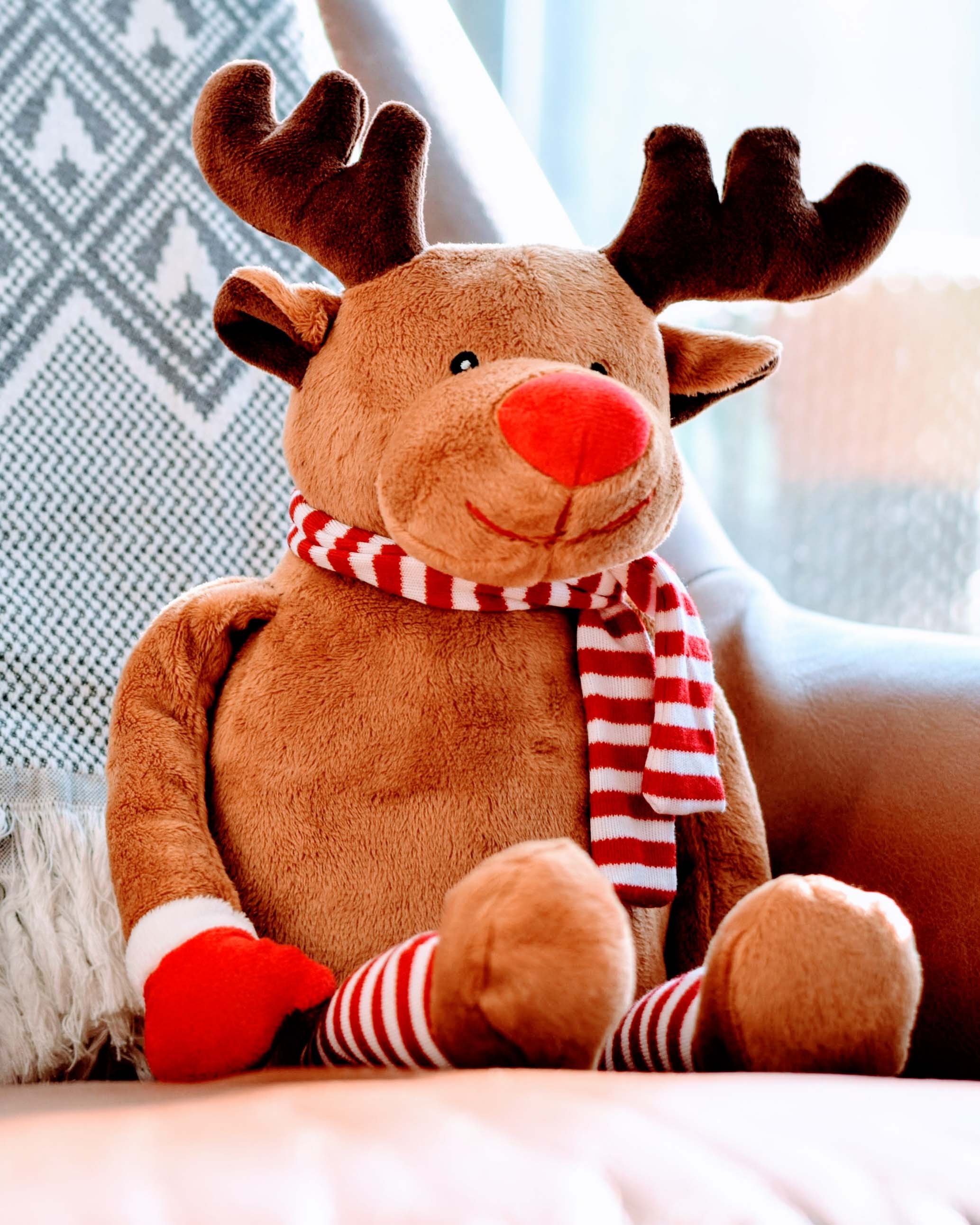 toy-stuffed-moose