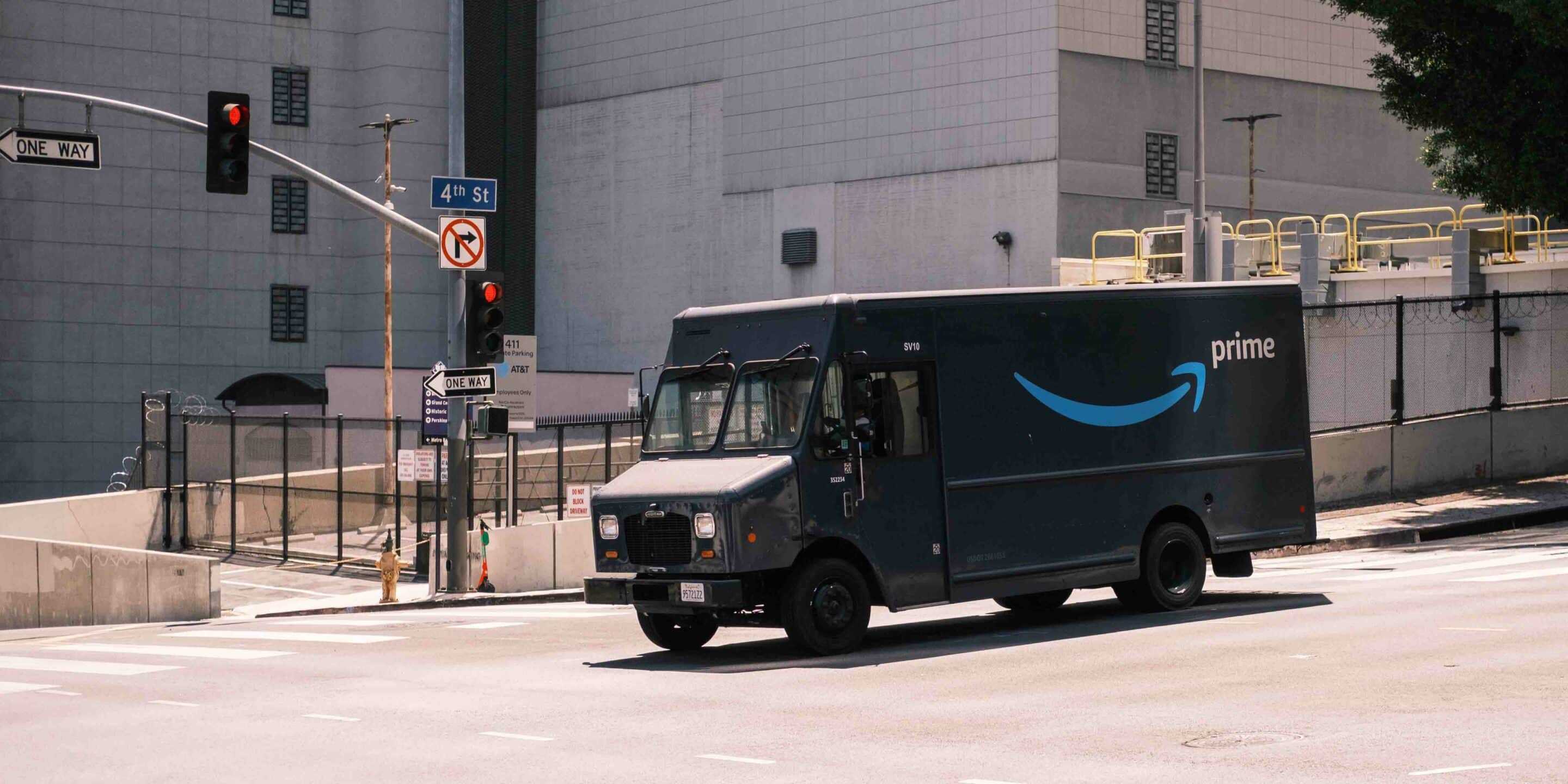 amazon prime delivery vehicle